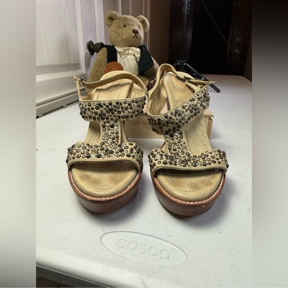 FRYE SUEDE Studded Gold Platform Heels - Picture 5 of 11